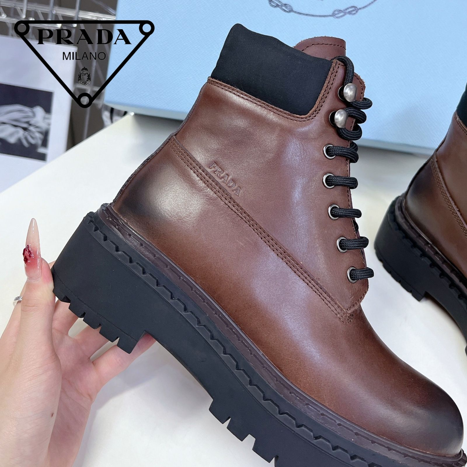 ?新品未使用? PRADA Re-Nylon プラダマーティンブーツ、レザー 