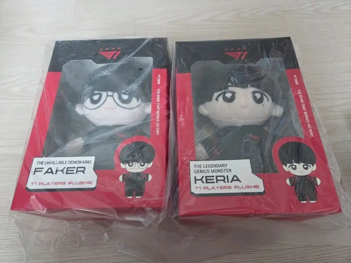 加藤亮太郎 志野酒呑 志野焼 供箱 共布 栞付き 加藤亮太郎 | RYOTARO