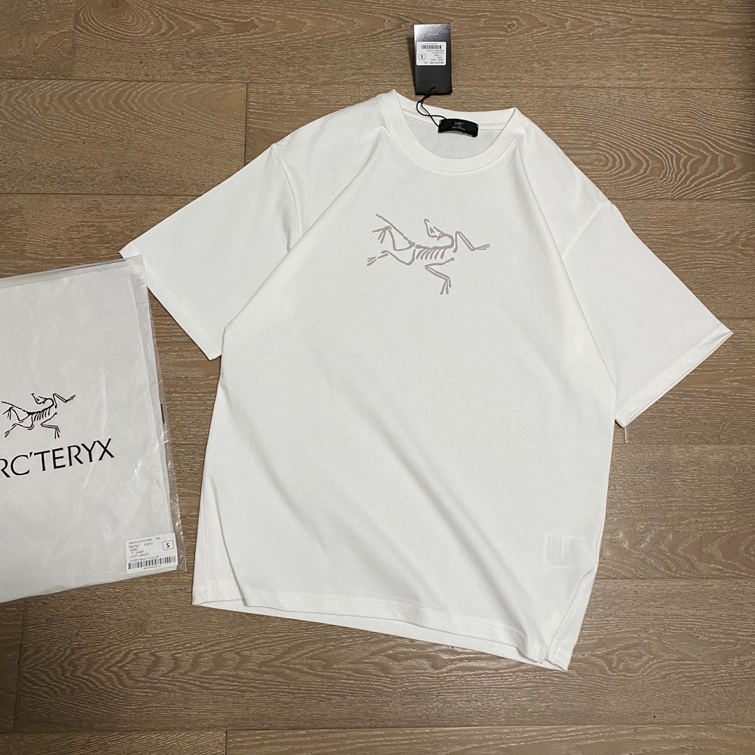 新品人気arc'teryx アークテリクス Tシャツ 半袖 メンズ 男女兼用  トップス カット Tシャツ白 黒