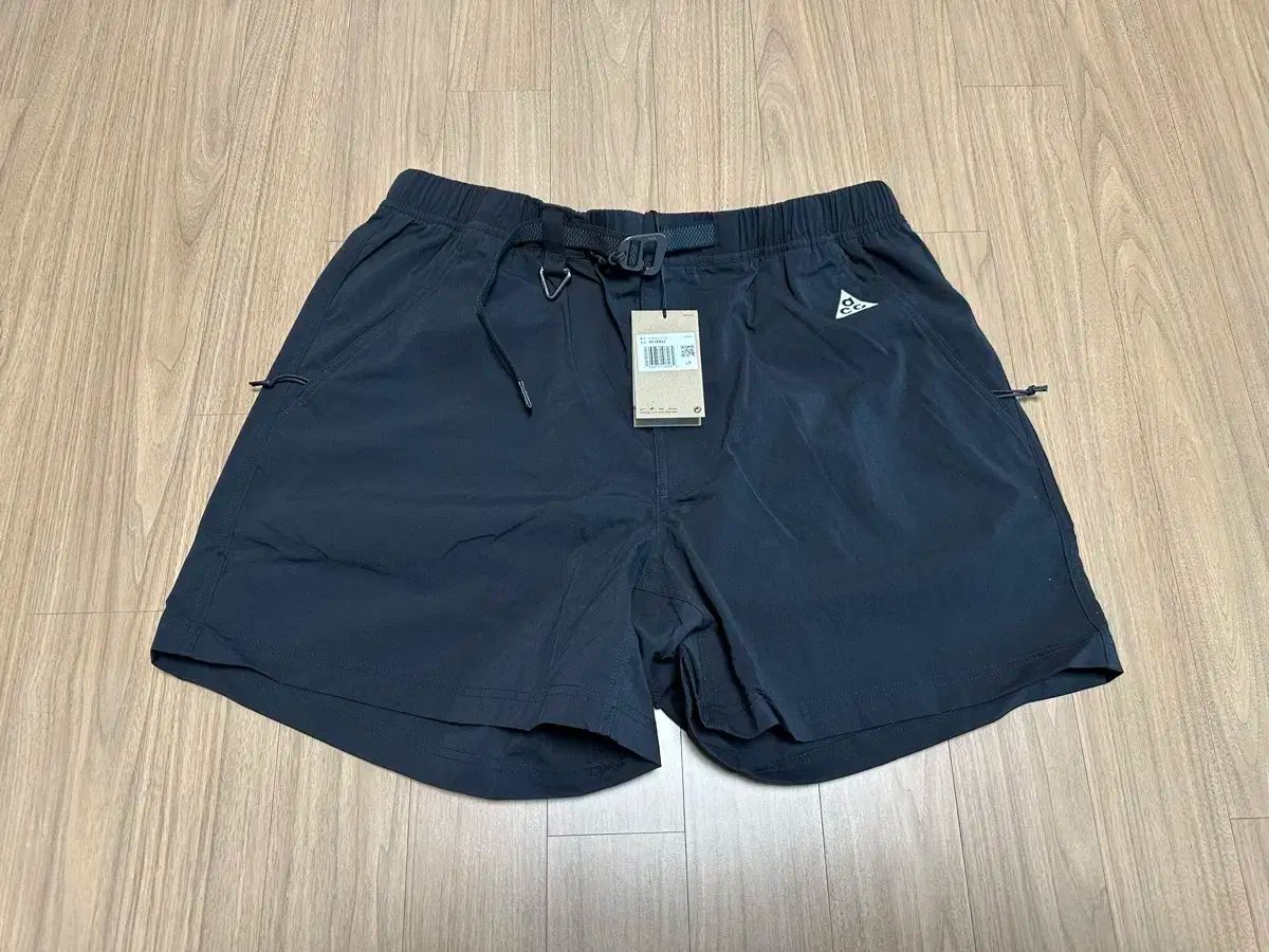 ACG ハイキング