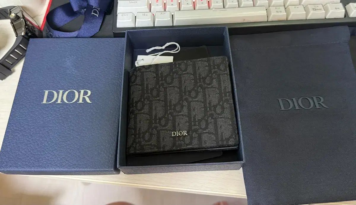 Dior