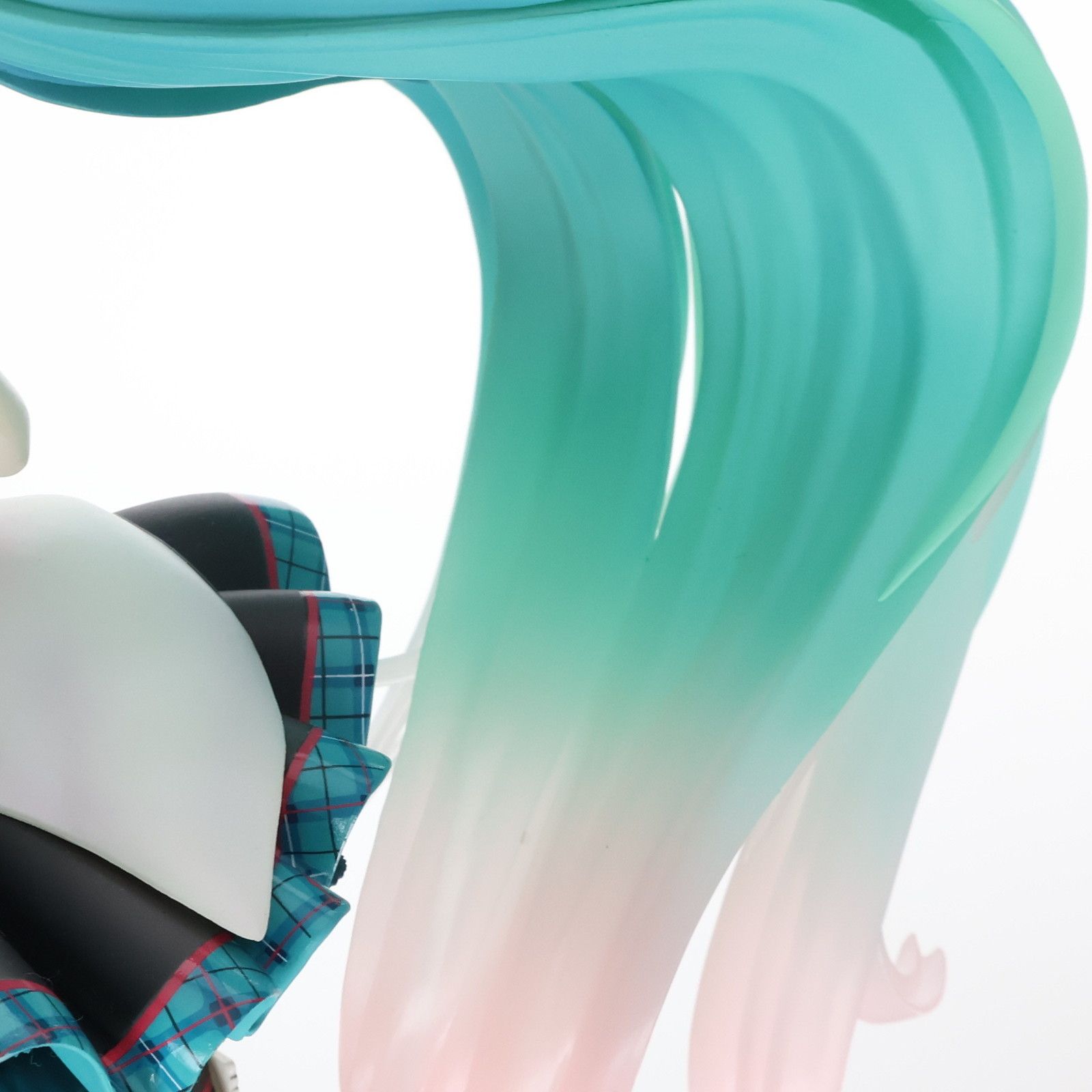 AmiAmi - 初音ミク「マジカルミライ 2017」Ver. キャラクターボーカルシリーズ01 初音ミク 1/7 完成品 フィギュア マジカルミライ2017&amp;F:NEX&amp;あみあみ限定(AMU-FNX101) フリュー Amazon.co.jp: F:NEX 初音ミク「マジカルミライ 2017」Ver. 1/7