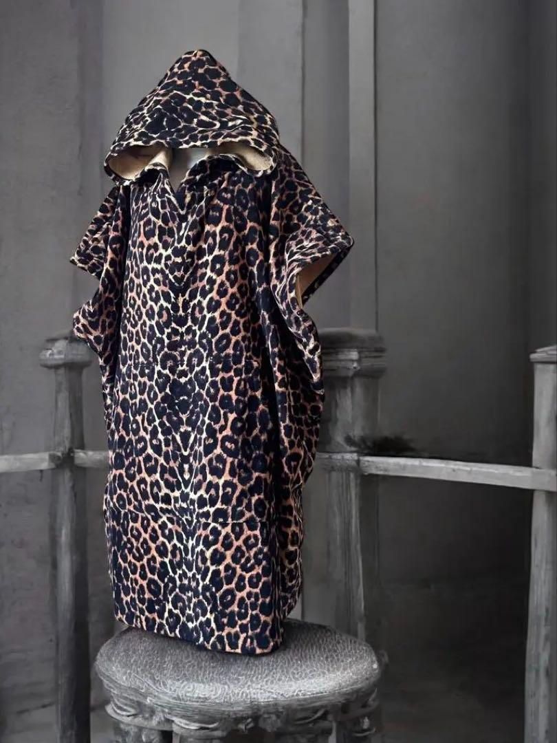 SS22 SAINT LAURENT PARIS レオパードノースリーブパーカ SS22 SAINT LAURENT PARIS レオパードノースリーブパーカ