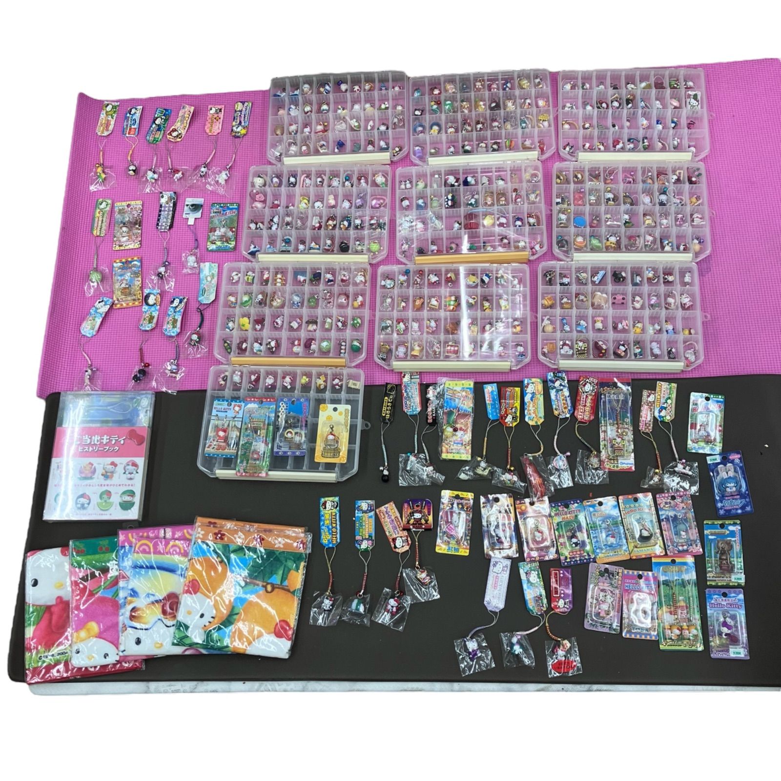 186000　ご当地キティちゃん　チャーム・ストラップ・タオルなど391点まとめ売り