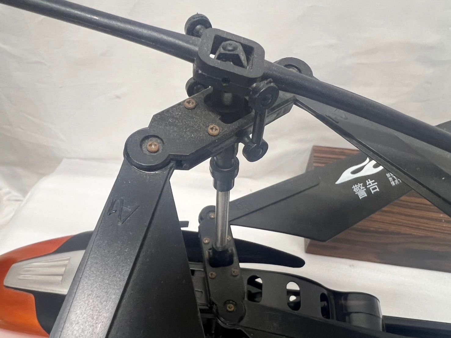 電動大型ラジコンヘリコプター村田製作所製ジャイロ搭載 ☆ 村田製作所ジャイロ搭載 ヘリコプター！ - メルカリ