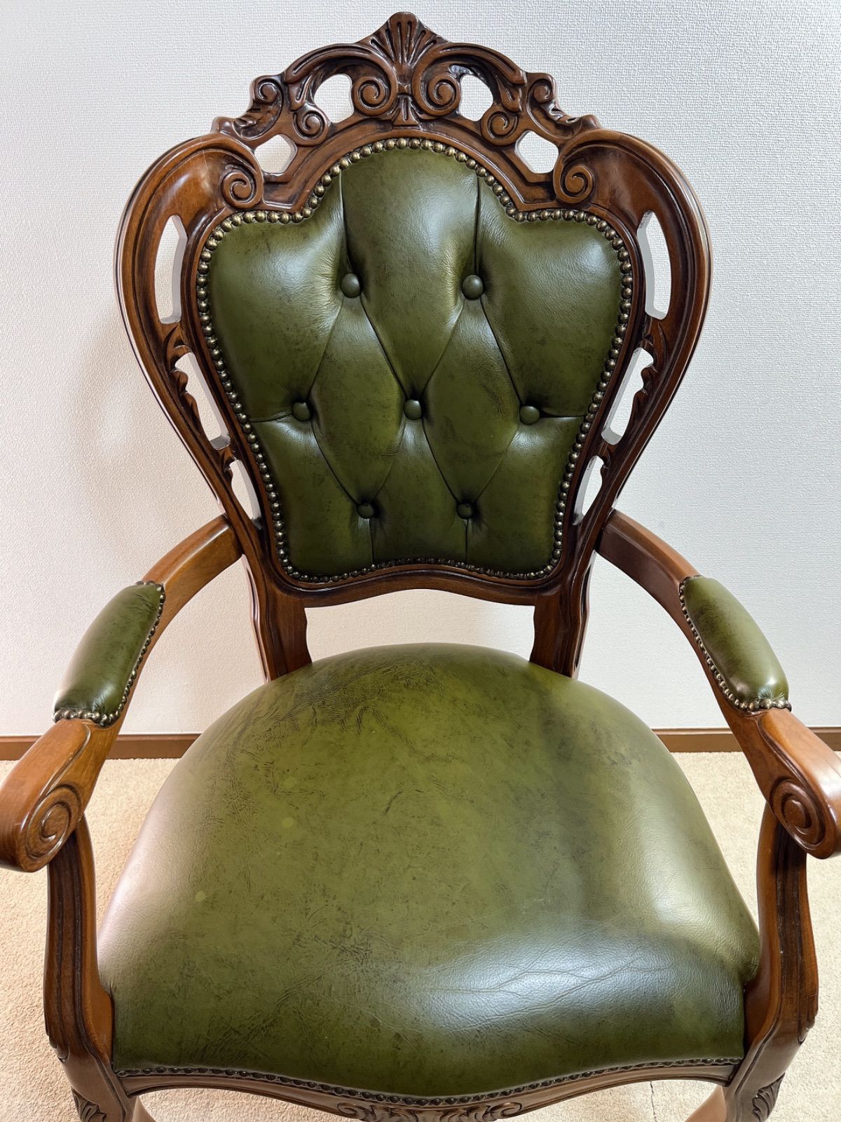 ダイニングチェアー イス いす イタリア製 イタリア家具 イタリアン 猫