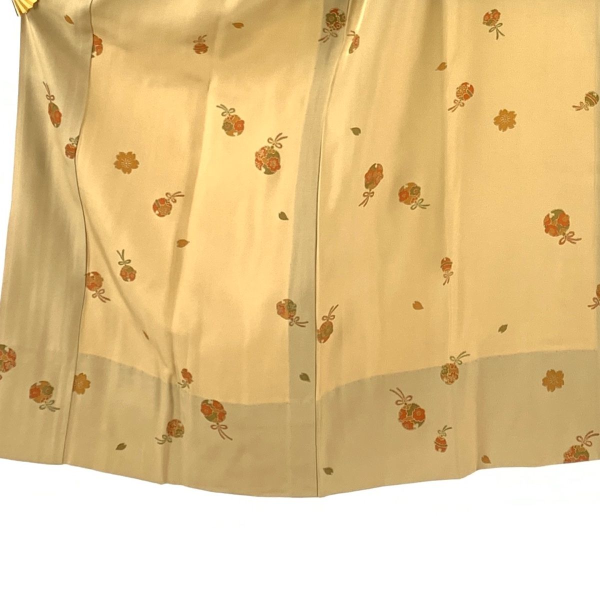 長襦袢 身丈118.5cm 裄丈64cm M 鈴 桜 金彩 薄茶色 正絹 名品 【中古  