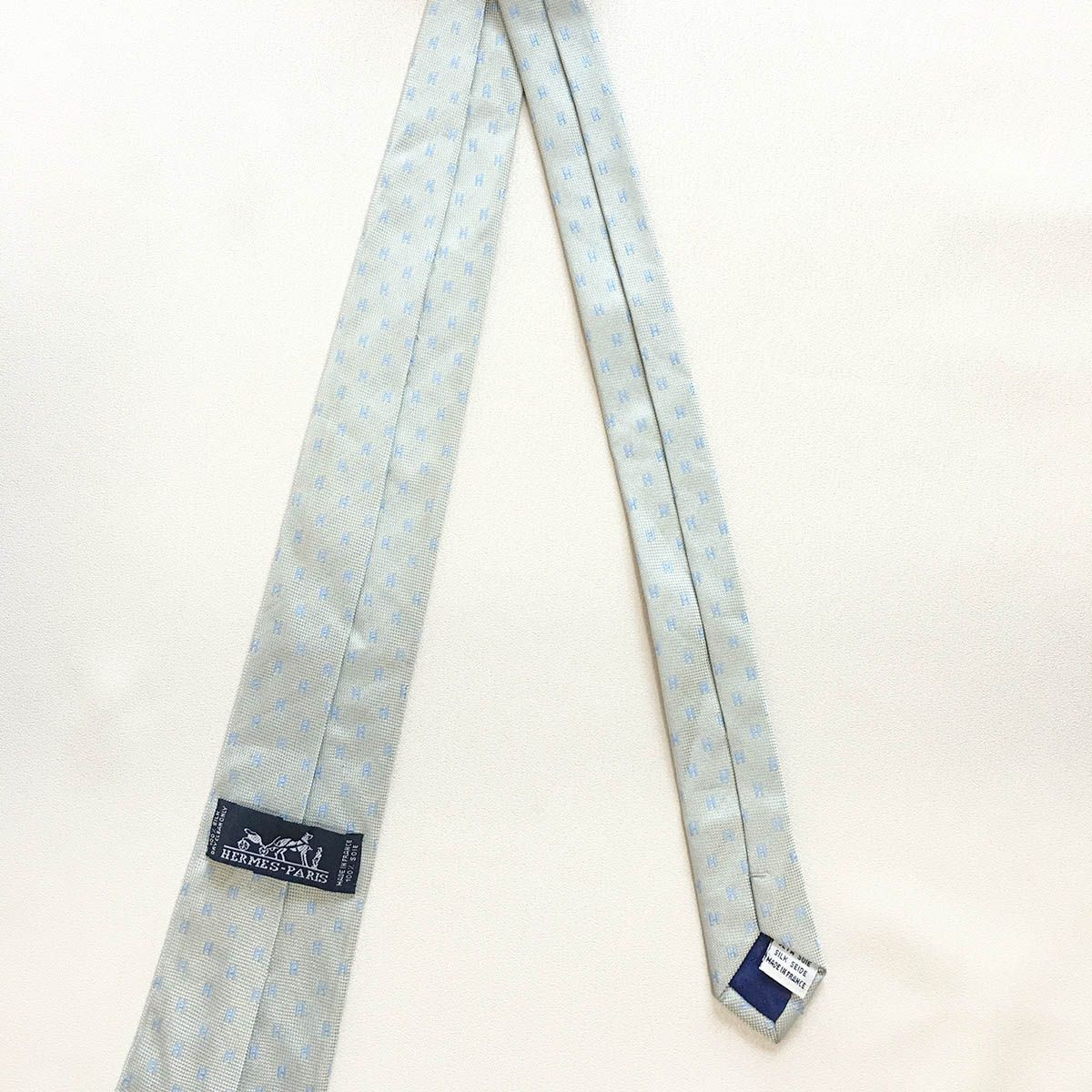 美品 エルメス HERMES ネクタイ シルク100% フランス製 ライト