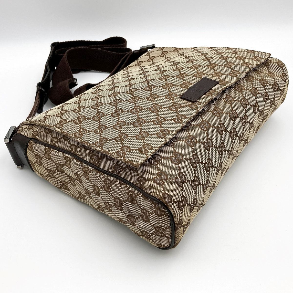 GUCCI グッチ GG柄 ショルダーバッグ 斜め掛け バッグ ベージュ