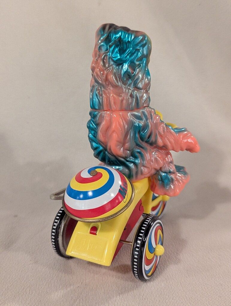 M1号 ブルマァクゼンマイ三輪車 ヘドラ三輪車 ハワイ版(ピンク成型/黄