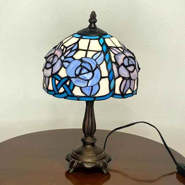 ランプ ステンドガラス スタンド照明 ステンドグラス ステンドランプ バラ ローズ ブルーローズ 青いバラ 薔薇 立体的 スタンドライト テーブルランプ アンティーク 新築祝い 開店祝い 母の日 お誕生日 贈り物 お祝い