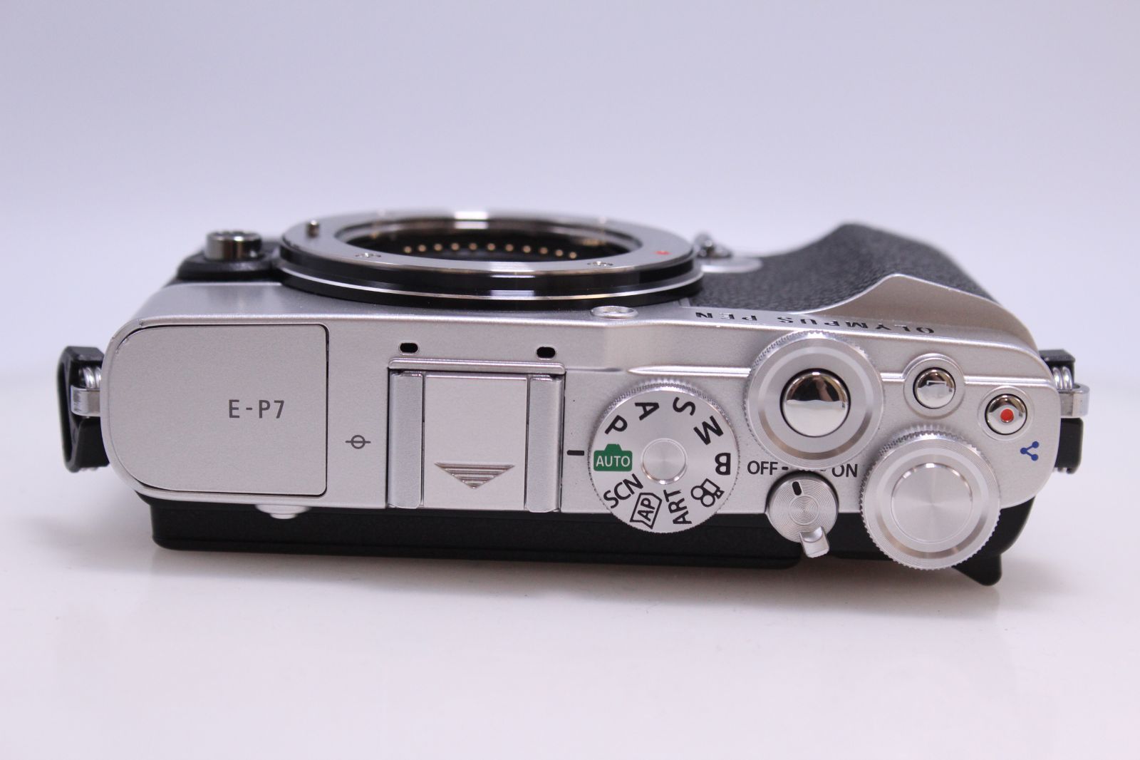 OLYMPUS　PEN オリンパス　E-P7 ボディシルバー Amazon | OM SYSTEM/オリンパス OLYMPUS PEN E-P7 ボディー