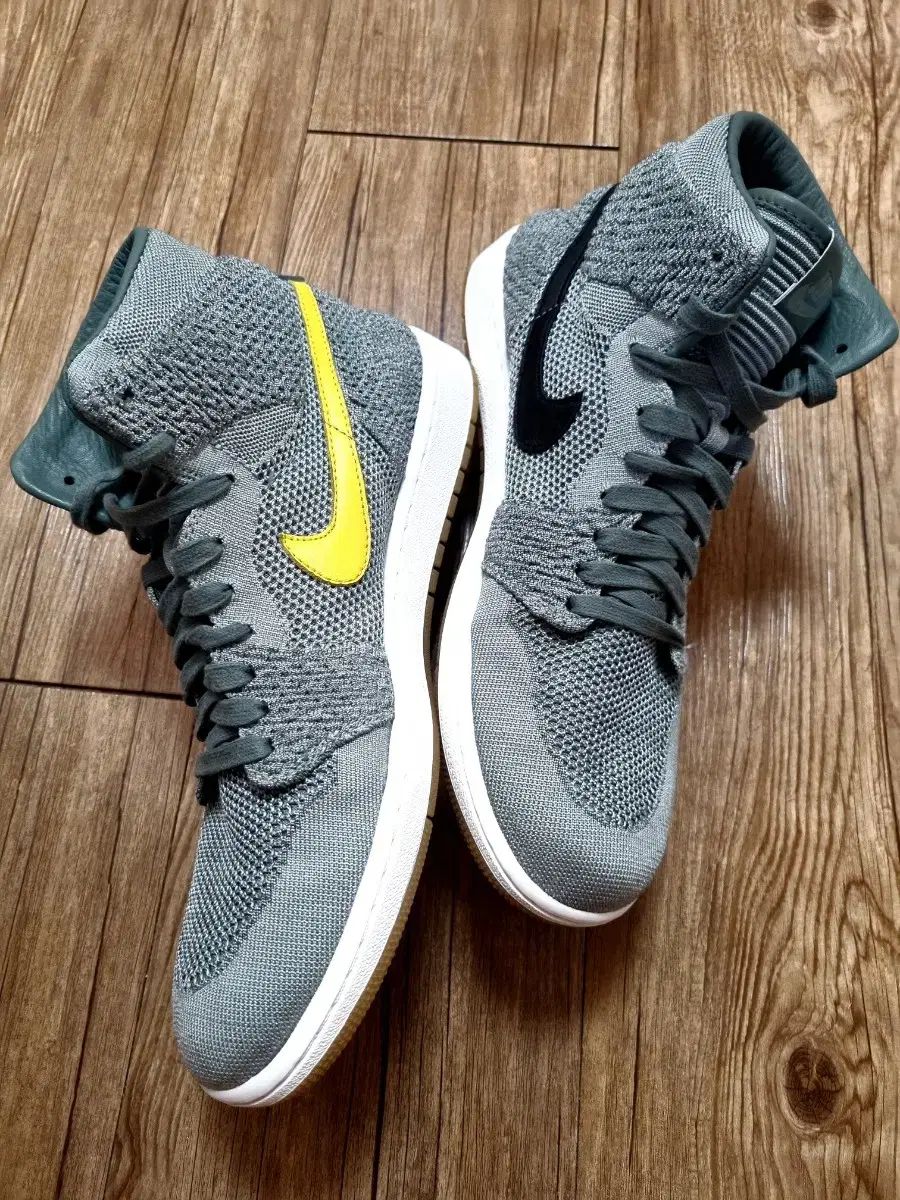 NIKE ナイキ