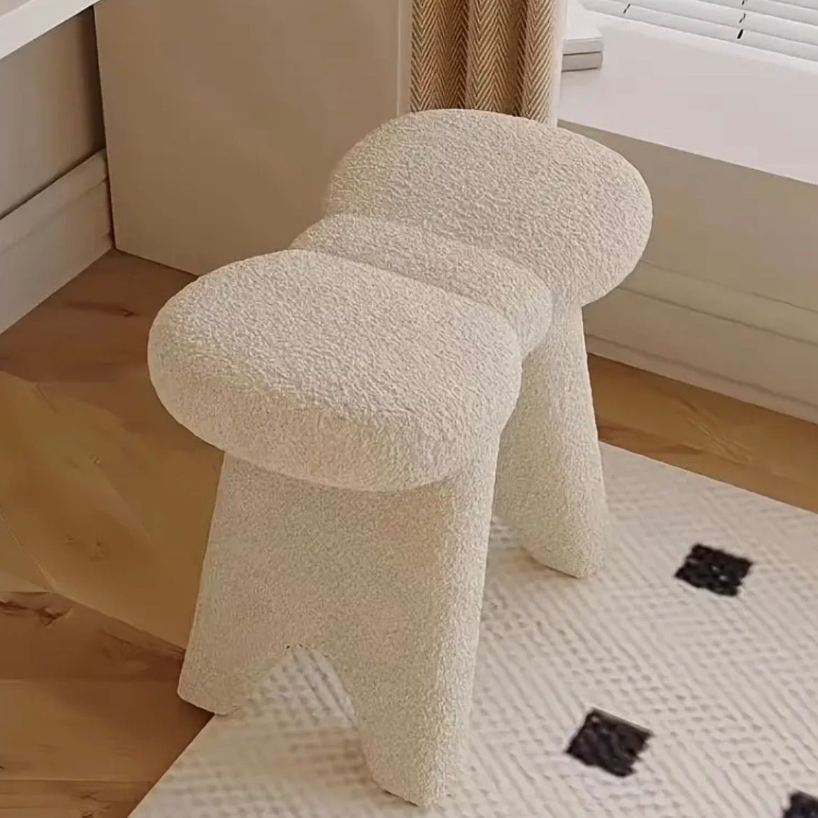 チェア 椅子 ドレッシングチェアー 北欧 おしゃれ スツール ドレッシングスツール ドレッサー メイク シック リボン リビングルーム ダイニングルーム 衣装部屋 キッズルーム 子供部屋 子供 キッズ おしゃれ かわいい ユニーク 個性的 デザイン ベージュ