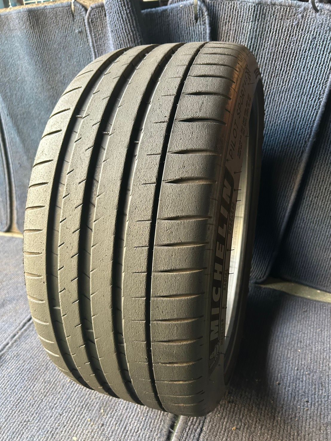 製造 溝8分山 MICHELIN PILOT SPORT 4S 1本 255 35R19 ASP3311