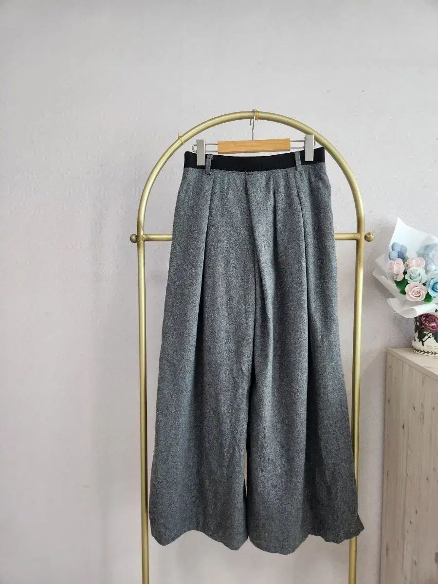 システム ウール プリーツ ワイド パンツ グレー