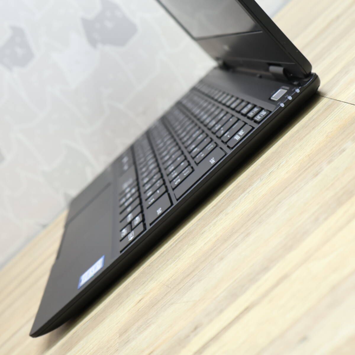 ☆美品 高性能8世代i5！SSD256GB メモリ8GB☆VKT13H Core i5-8200Y