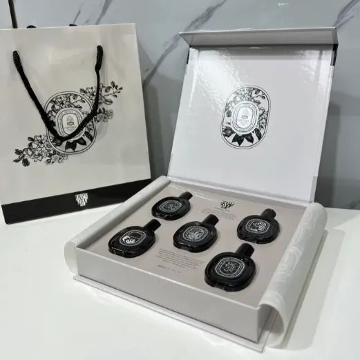 Diptyque ディスカバリーセット　5種類セット 選べるオードトワレ - 5本セット | Diptyque Paris