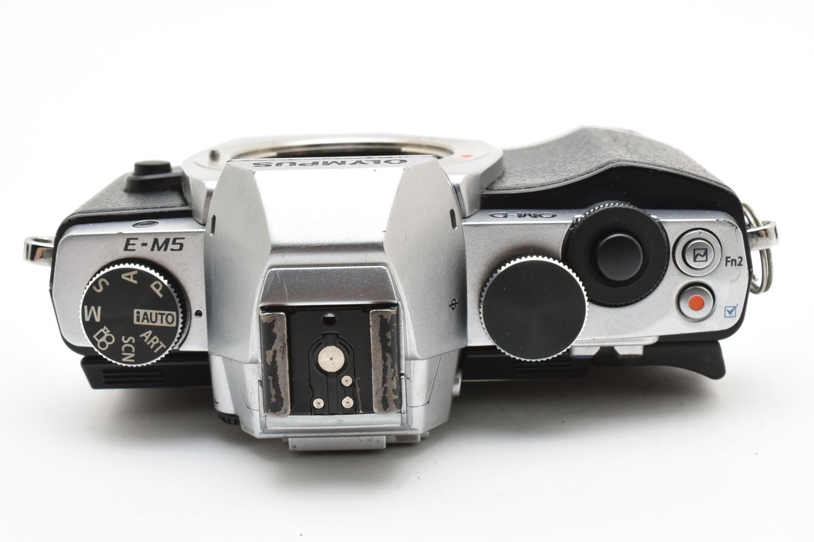 オリンパス OLYMPUS OM D E M 5 ボディ シルバー ミラーレス一眼レフカメラ レンズフィルター ミラーレス一眼 