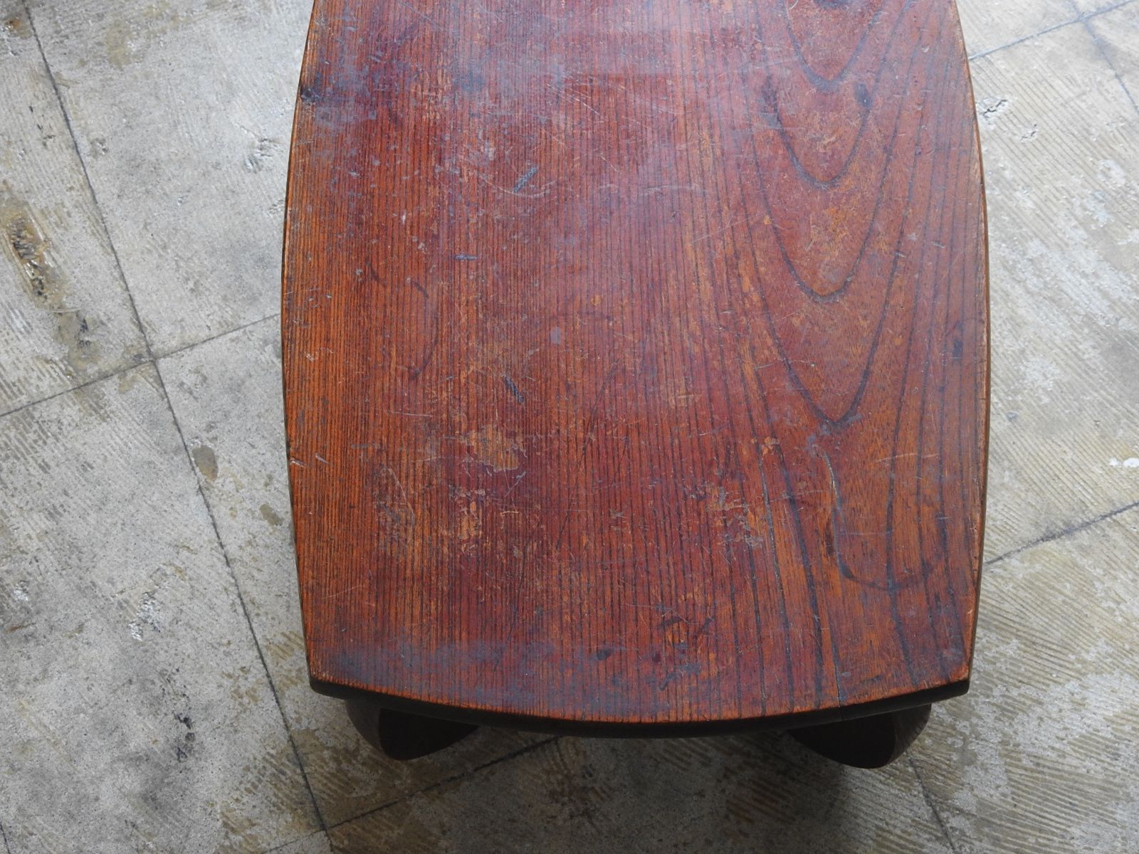 総ケヤキ 巻き足の小さなテーブル・台 HK-a-02311 / 欅 無垢材 展示台 