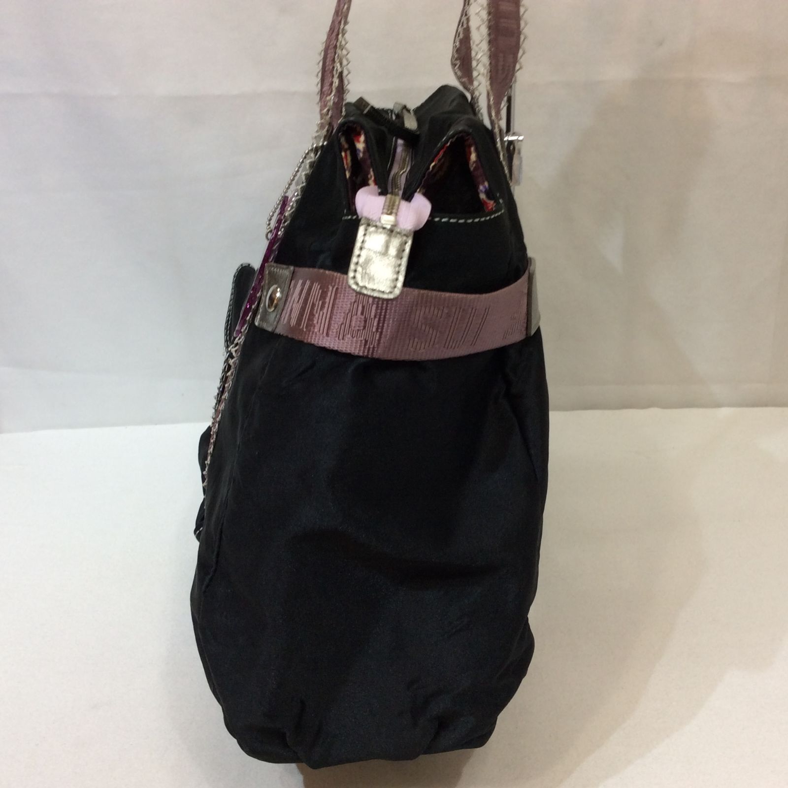 新品☆ アナスイのバタフライのバッグチャーム 新品☆ アナスイのバタフライ＆南京錠のバッグチャーム FWbutterfly