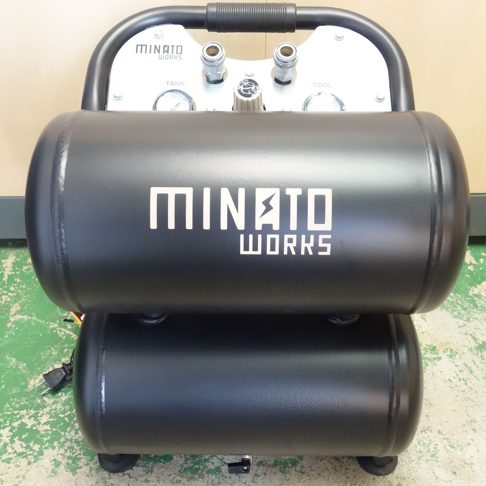 ミナトワークス ミナトワークス 20L静音型コンプレッサー オイル ミナトワークス ミナトワークス 20L静音型コンプレッサー オイル
