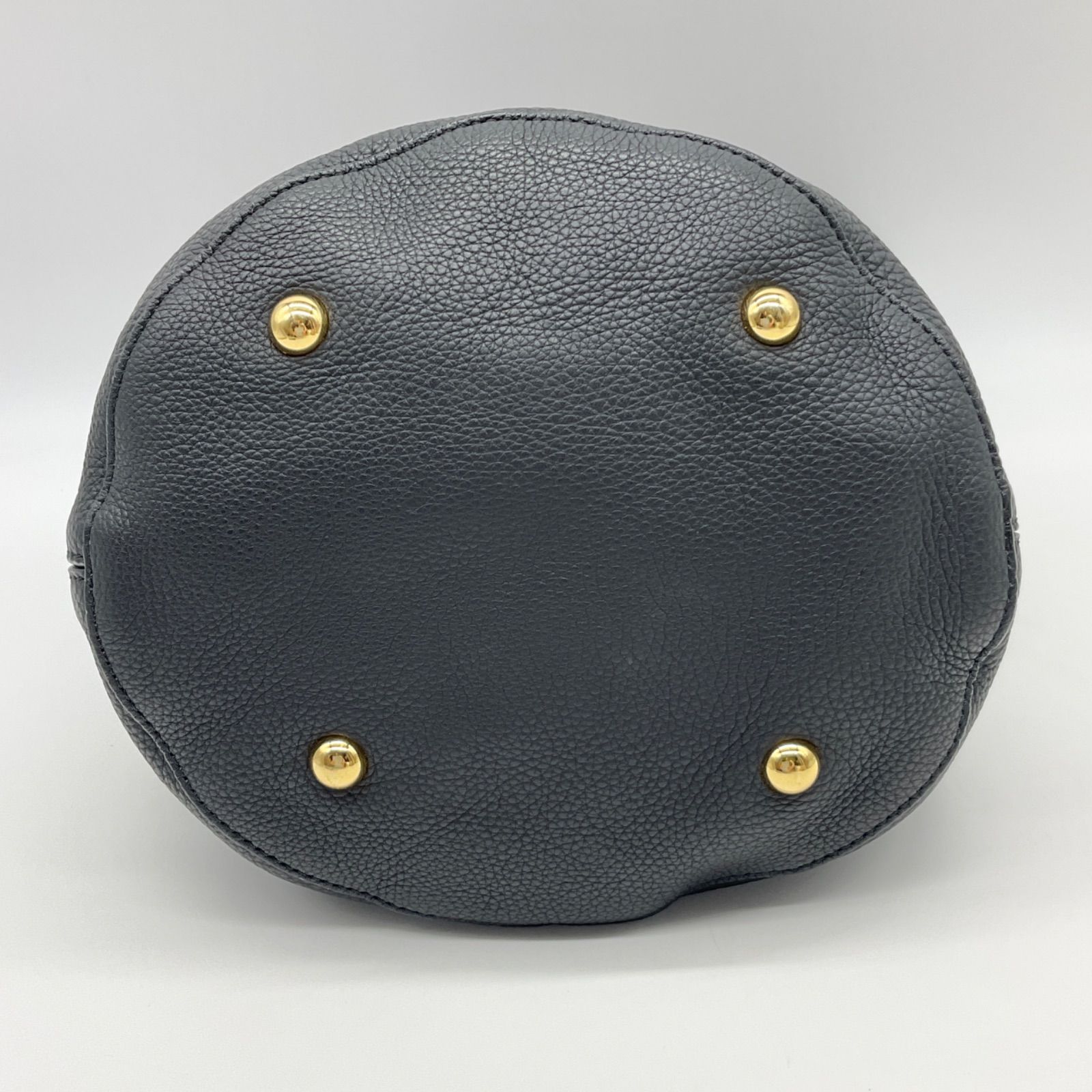 MARNI 2way ショルダーバッグ バケツ型 ポーチ付き GLAY. MARNI マルニ レザー 2way バケツバッグ ダークグレー ポーチ