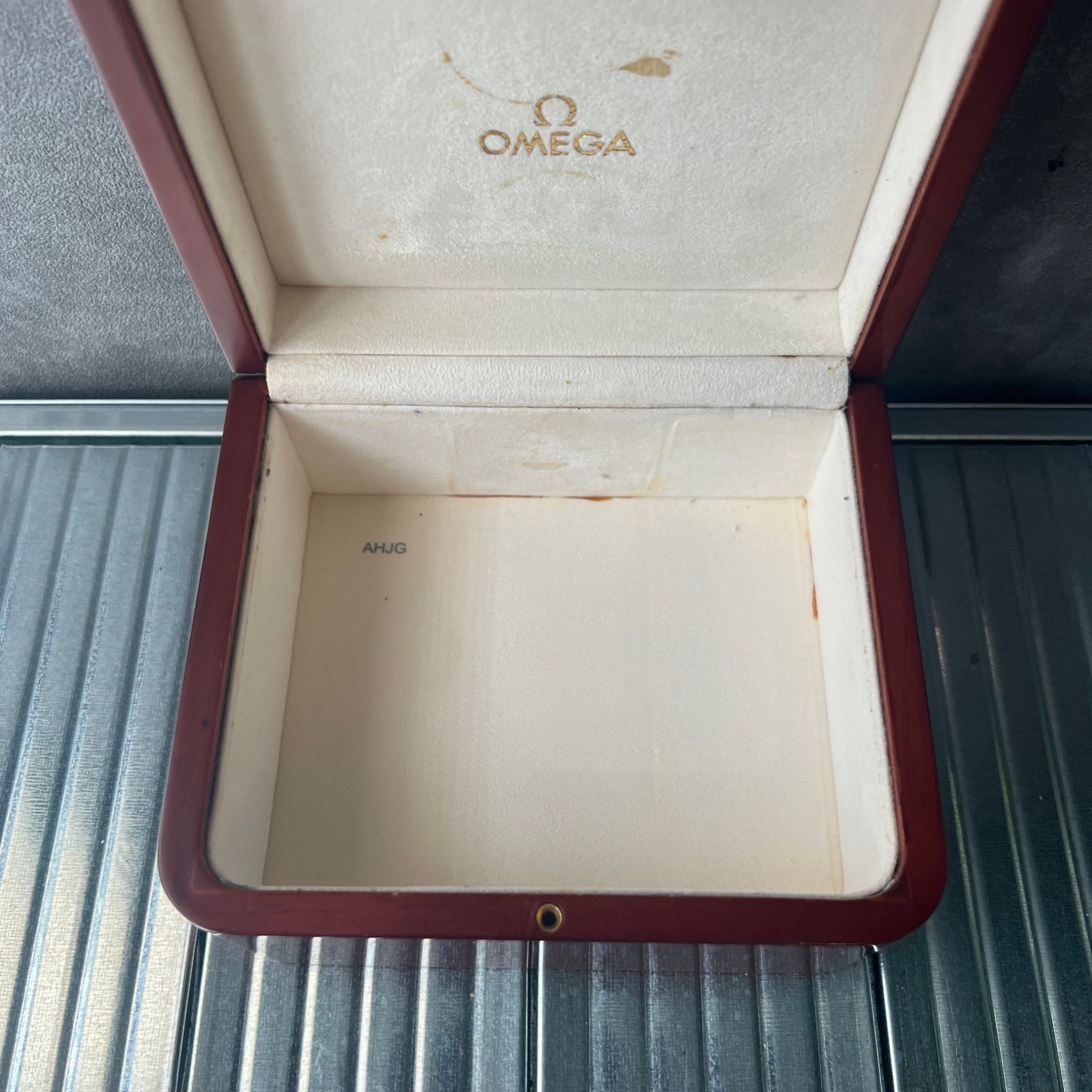 OMEGA オメガ　時計ケース　 説明書付き　空箱 OMEGA オメガ時計 木製時計ケース 空箱 説明書 付属品