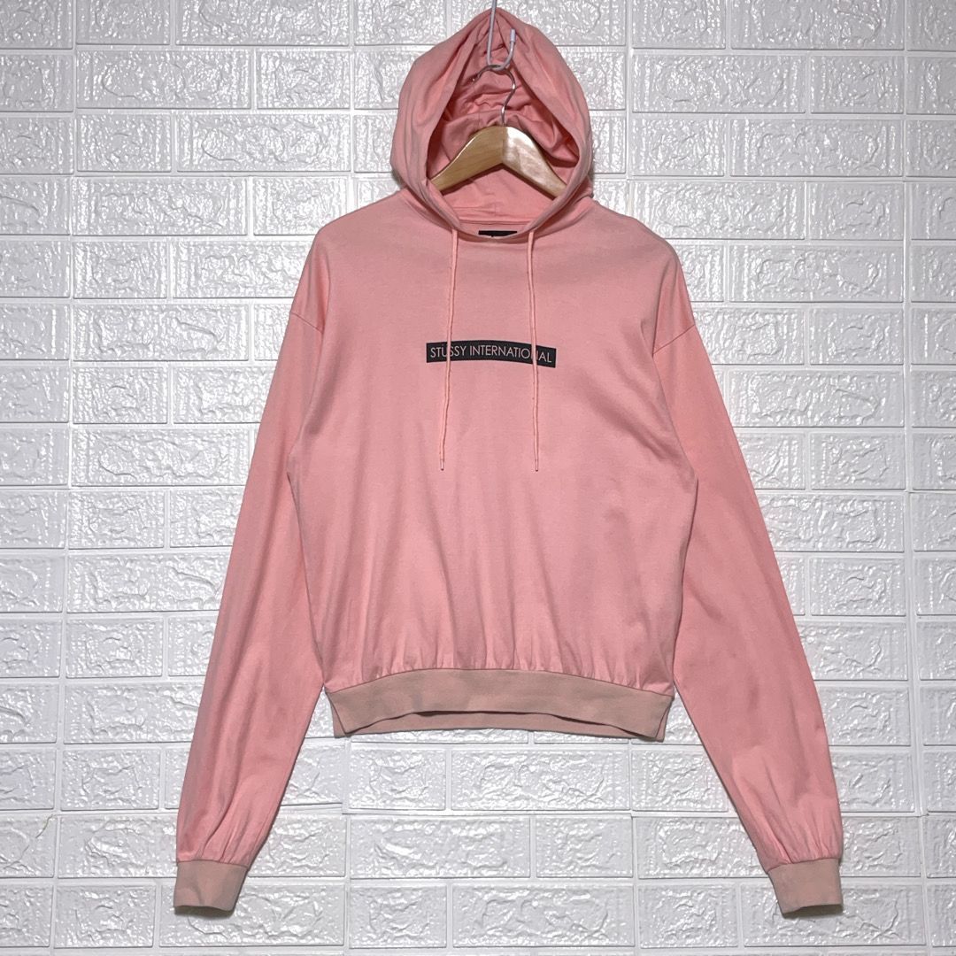 ステューシー ピンク ボックスロゴ パーカー 正規品 - メルカリ
