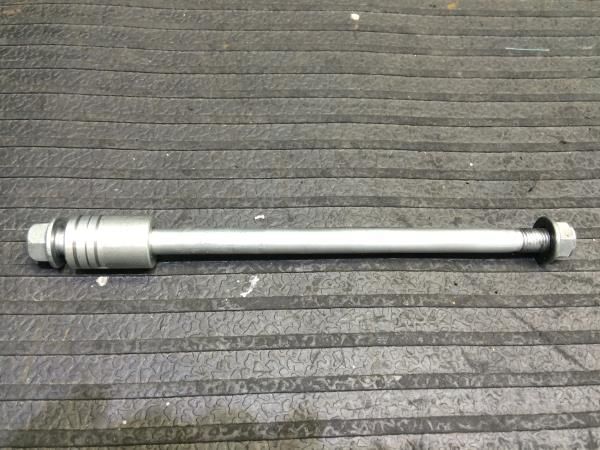 ヤマハ ビーノ SA26J フロントアクスル Y133-23