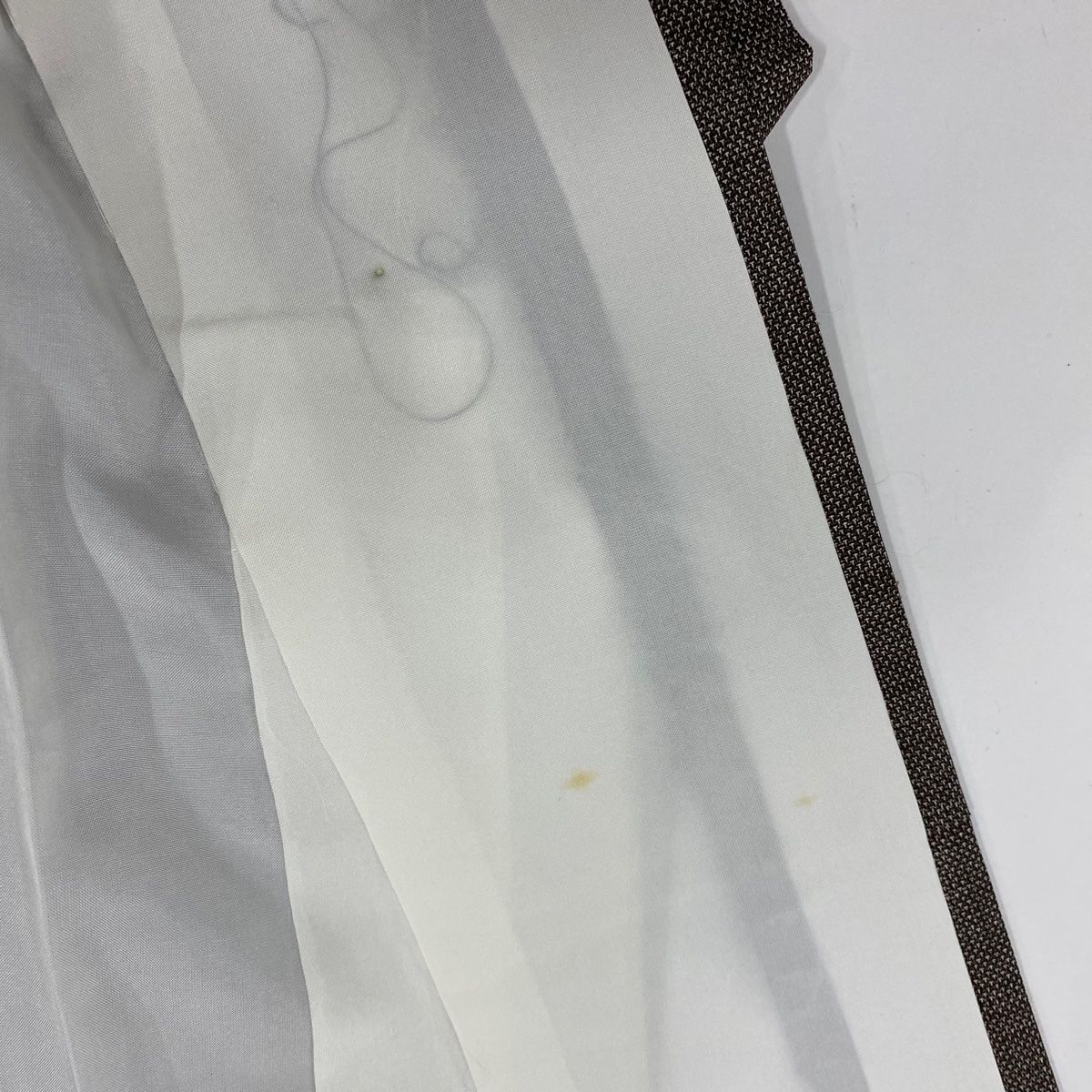 焦茶色