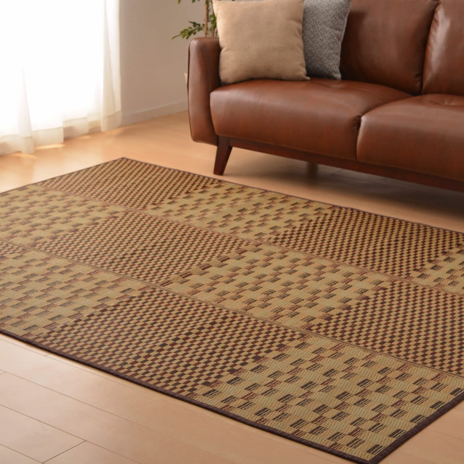 【特価商品】萩原 い草コンパクトラグ 裏貼り ブラウン 約180×240cm 「キハチ」 撥水 抗カビ 消臭 滑り止め付き 折りたためる