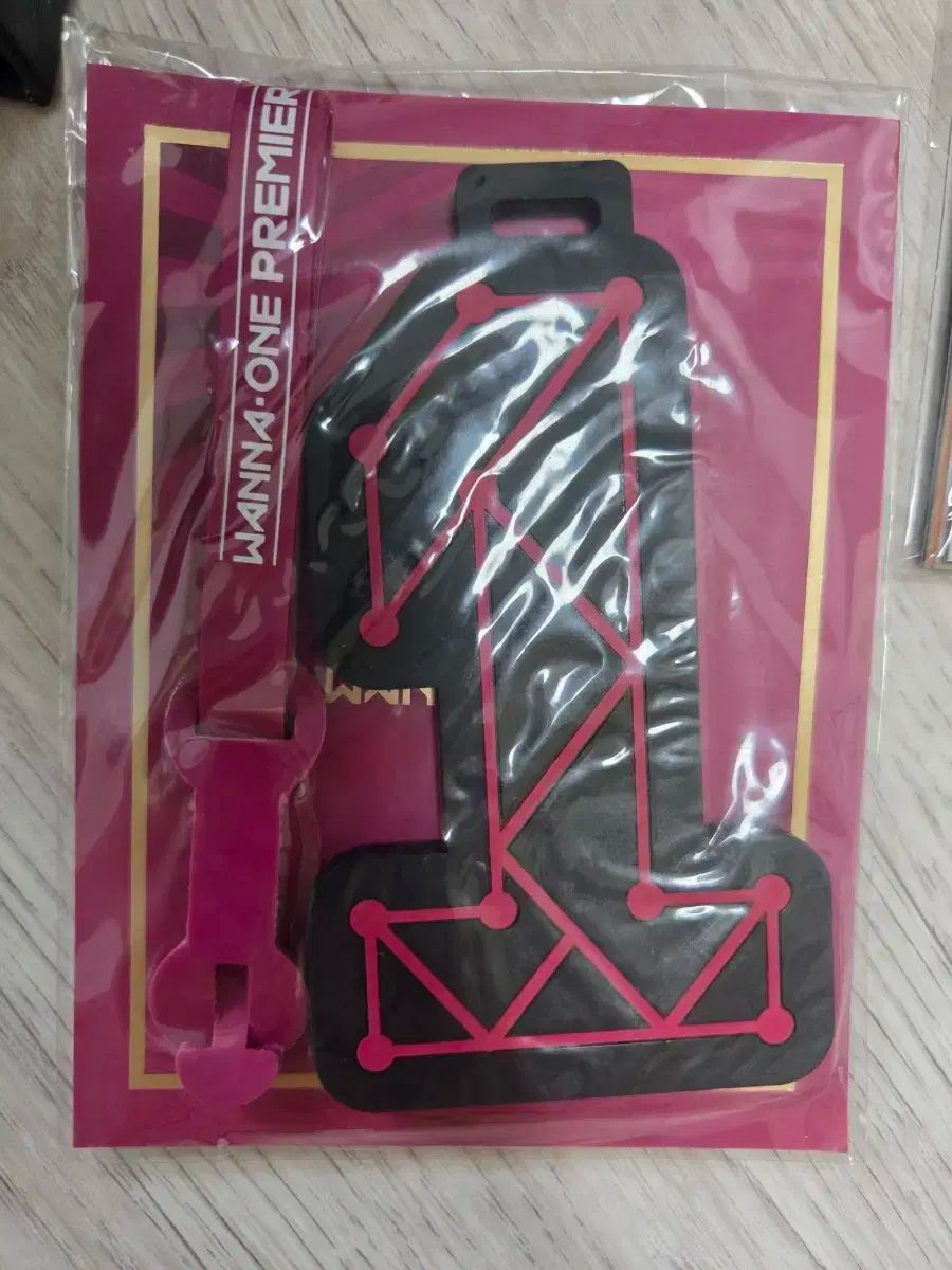 Wanna One CD ペンライト まとめ売り Wanna One CD ペンライト まとめ売り 【公式通販】