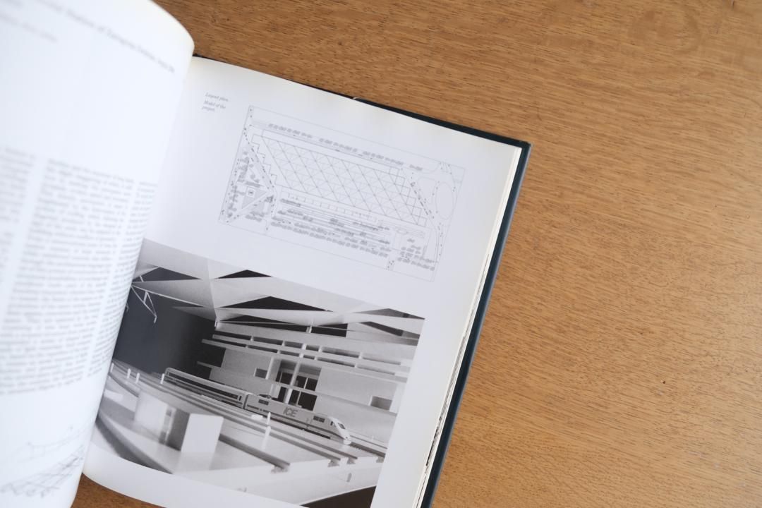 Carlos Ferrater 建築作品集 Carlos Ferrater Works and Projects 建築作品集 - メルカリ