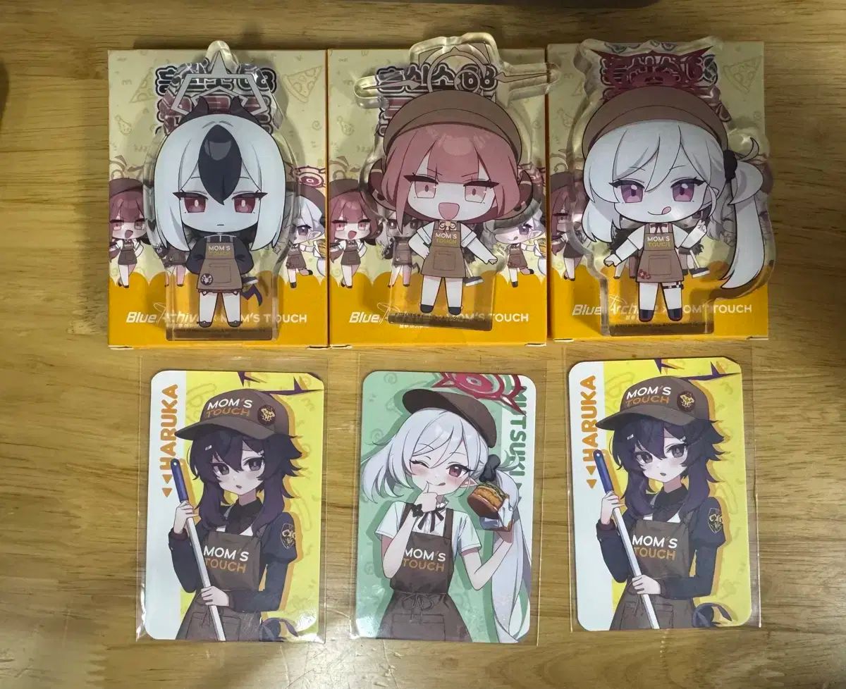 Blue Archive(ブルーアーカイブ・ブルアカ) ママズタッチ コラボ コロット+トレカ まとめ売り 出品