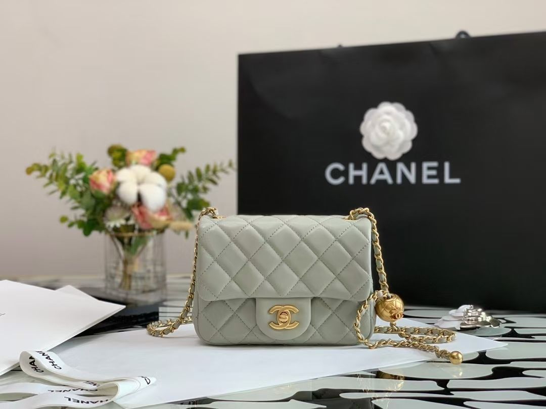 CHANEL シャネル ミニマトラッセ・チェーンショルダーバッグ