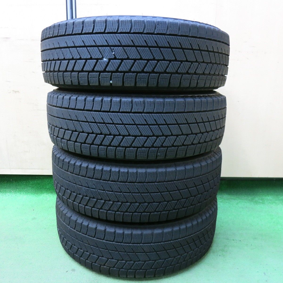 バリ溝！23年！9分☆トヨタ ヴィッツ 純正 スチール 175/65R14