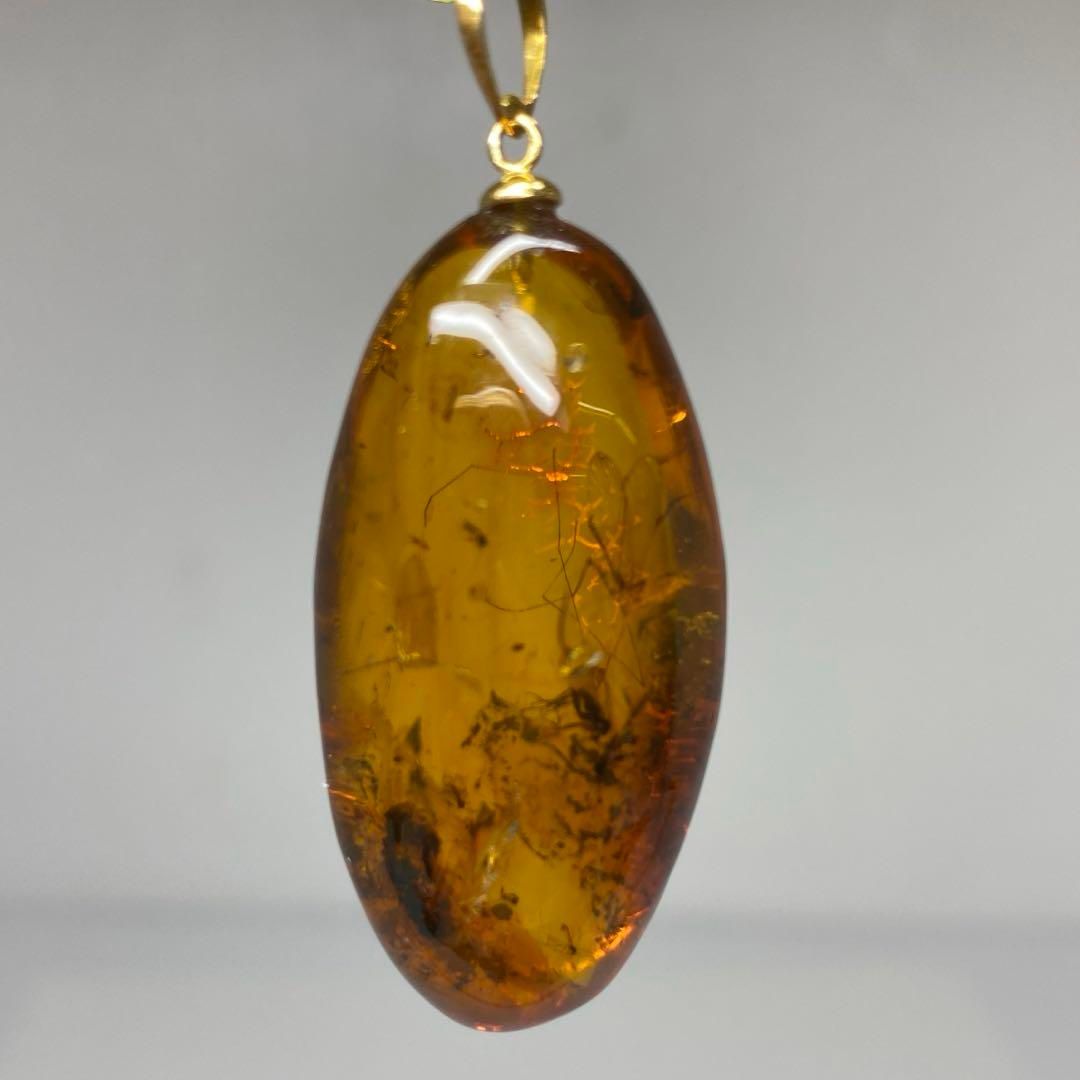 ニット 古い本琥珀 K18金具 蚊入 品 17.8g 東さ6-0916ア㉗