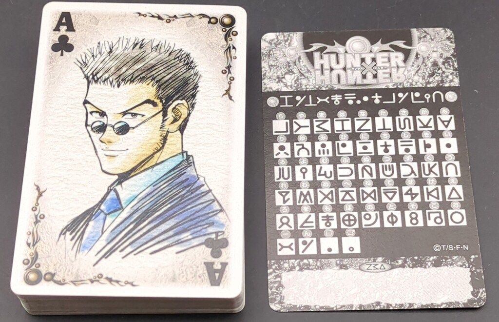 匿名配送】HUNTER×HUNTER トランプと缶バッジ ゴールド
