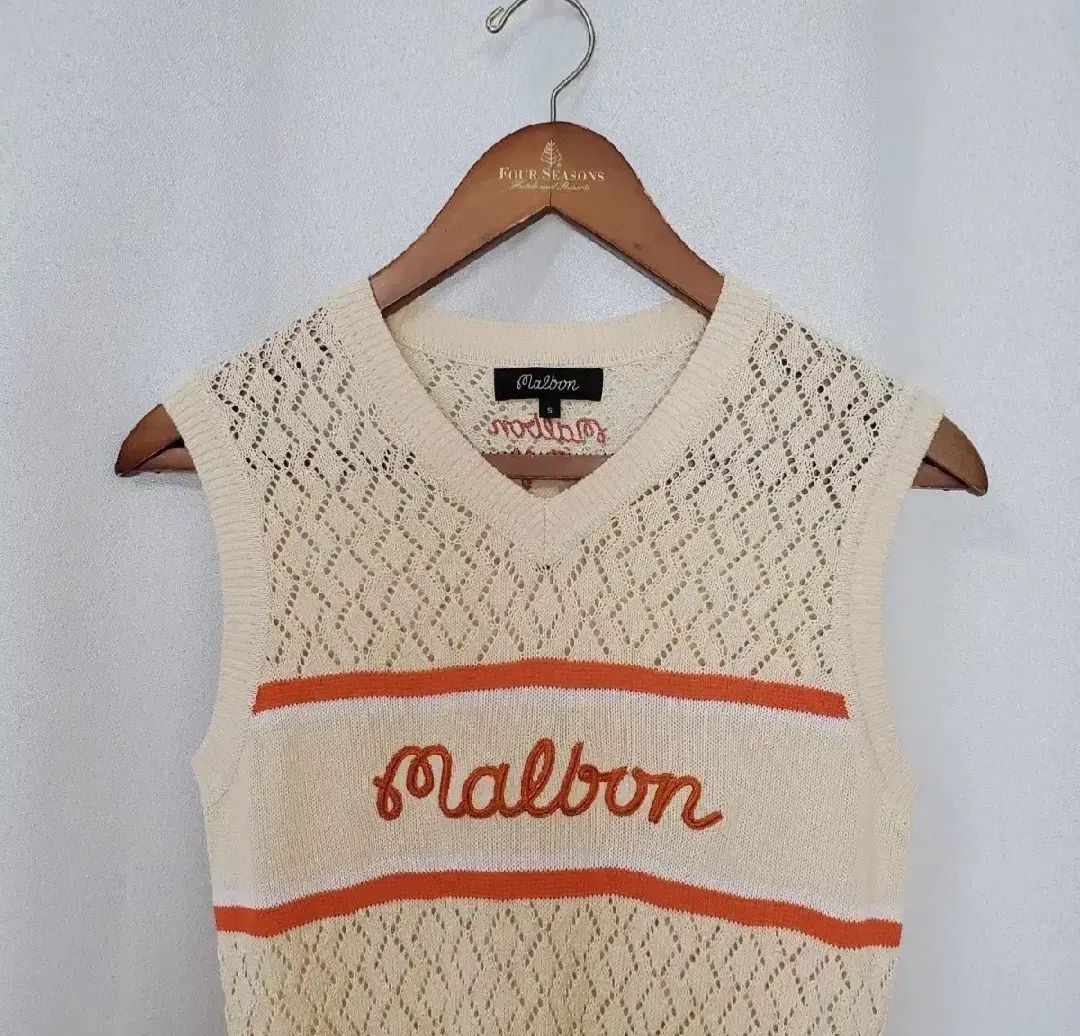 MALBON GOLF(マルボンゴルフ) ニットベスト レディース S-100 MALBON GOLF(マルボンゴルフ) ニットベスト レディース S-100