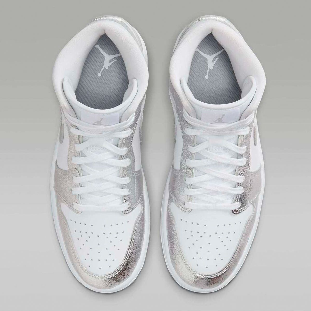 ナイキ] エア ジョーダン 1 ミッド SE [W AIR JORDAN 1 MID SE