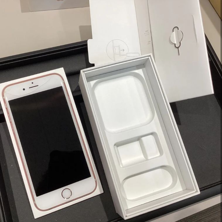 その他ノートPC本体 iPhone 6 64G APPLE 〔中古〕iPhone16ProMax 512GB ナチュラルチタニウム