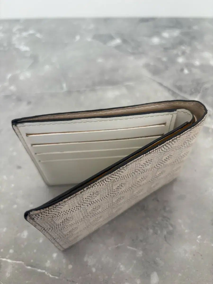 ゴヤール（Goyard） 白 二ツ折リ財布 GOYARD|ゴヤール財布 二ツ折リ