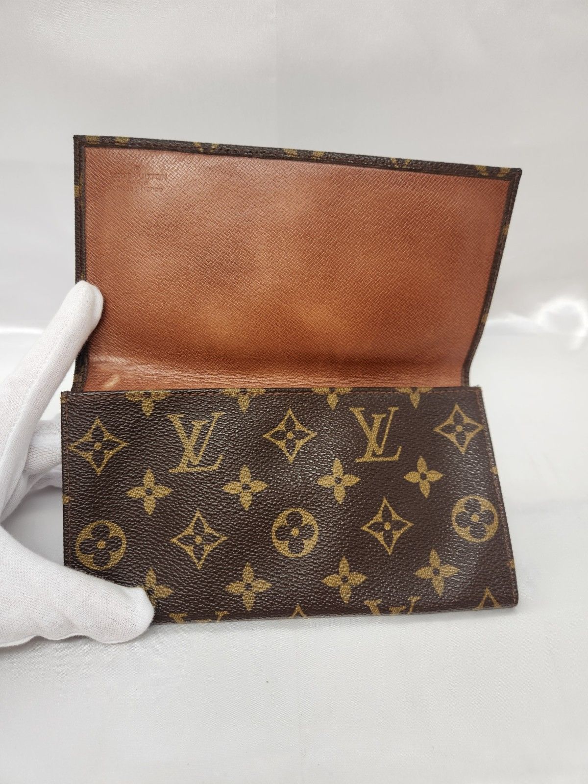 LOUIS VUITTON モノグラム 二つ折り 長財布 LOUIS VUITTON(ルイ