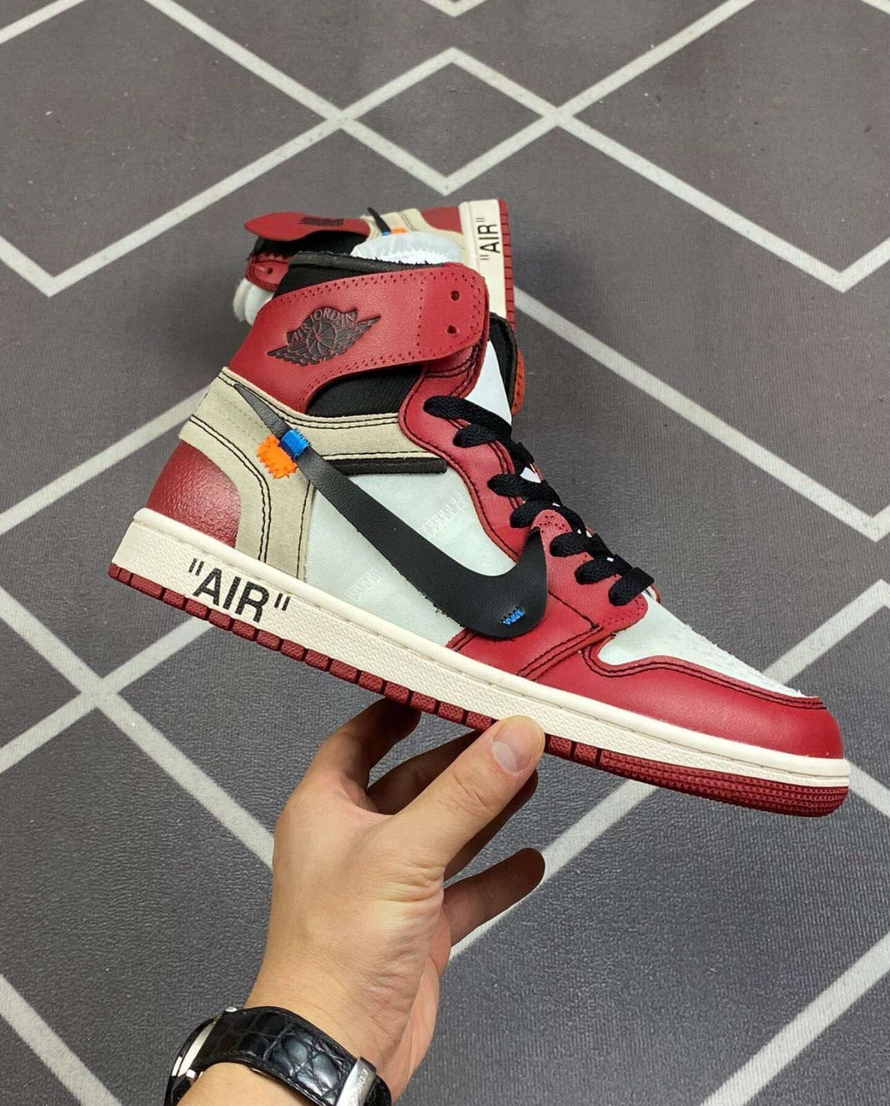 新品未使用 OFF-WHITE × NIKE AIR JORDAN 1 RETRO HIGH THE TEN "CHICAGO"(AA3834-101) オフホワイト × ナイキ エアジョーダン1 レトロ ハイ ザ・テン "シカゴ"