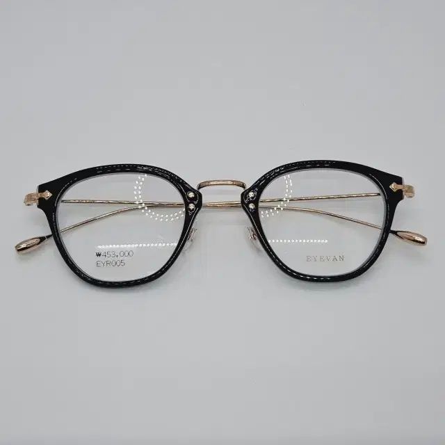 アイバン SPROUT PBK 640 チタンメガネフレーム