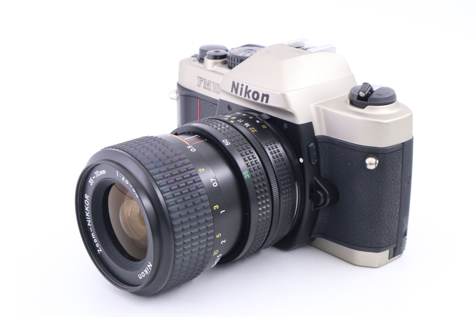 Nikon FM10 シャンパンゴールド / NIKKOR 35-70mm F3.5-4.8