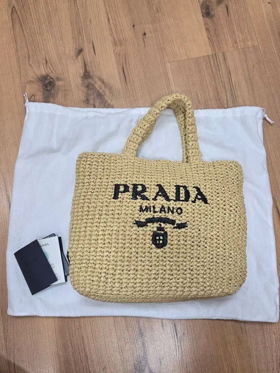一度使用のみ PRADA ラフィアクロケット バッグ ピンク グリーン 楽天