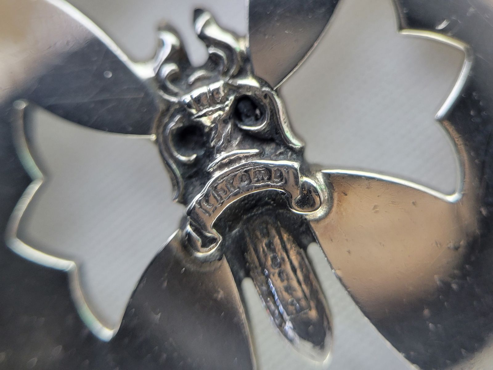 Chrome Hearts クロムハーツ カットアウトダガー ペンダントトップ