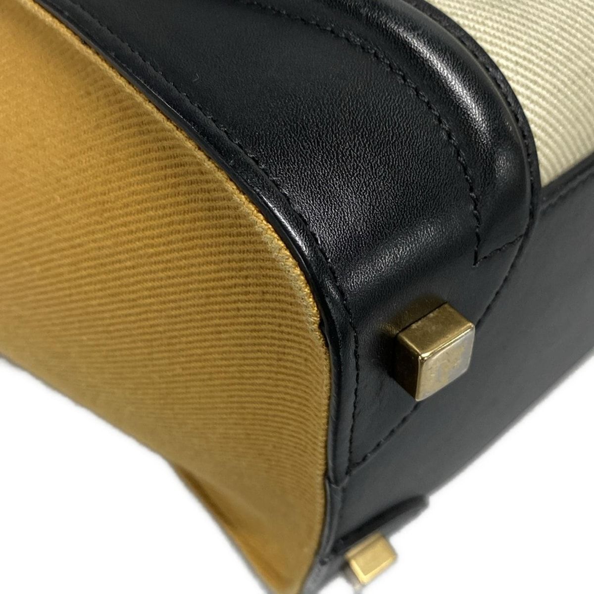 CELINE セリーヌ ラゲージ マイクロショッパー トリコロール セリーヌ ラゲージ マイクロショッパー トリコロールの買取・質